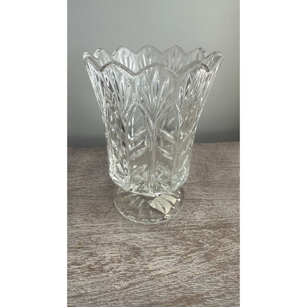 Fifth Avenue Crystal 7-1/2" Hurricane Candle Holder Portico Footed Vase